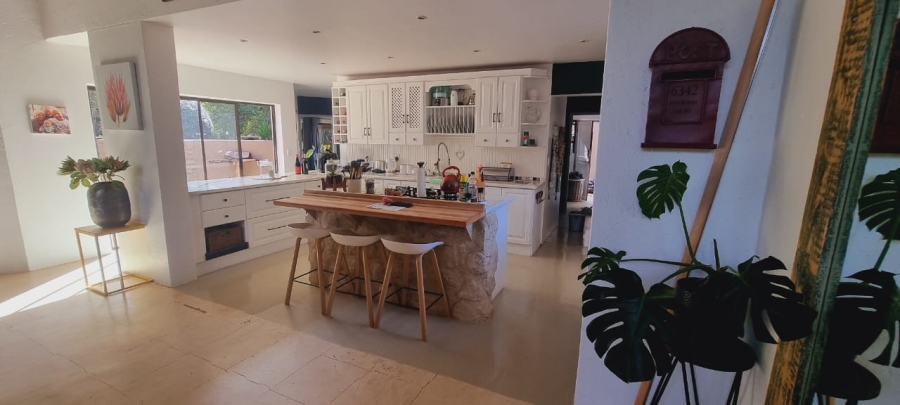 8 Bedroom Property for Sale in Kshane North West